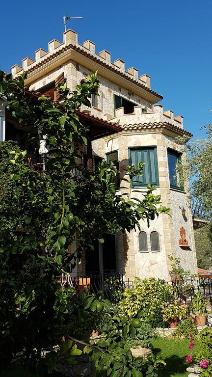 Castello Bellos Tower Keri ภายนอก รูปภาพ